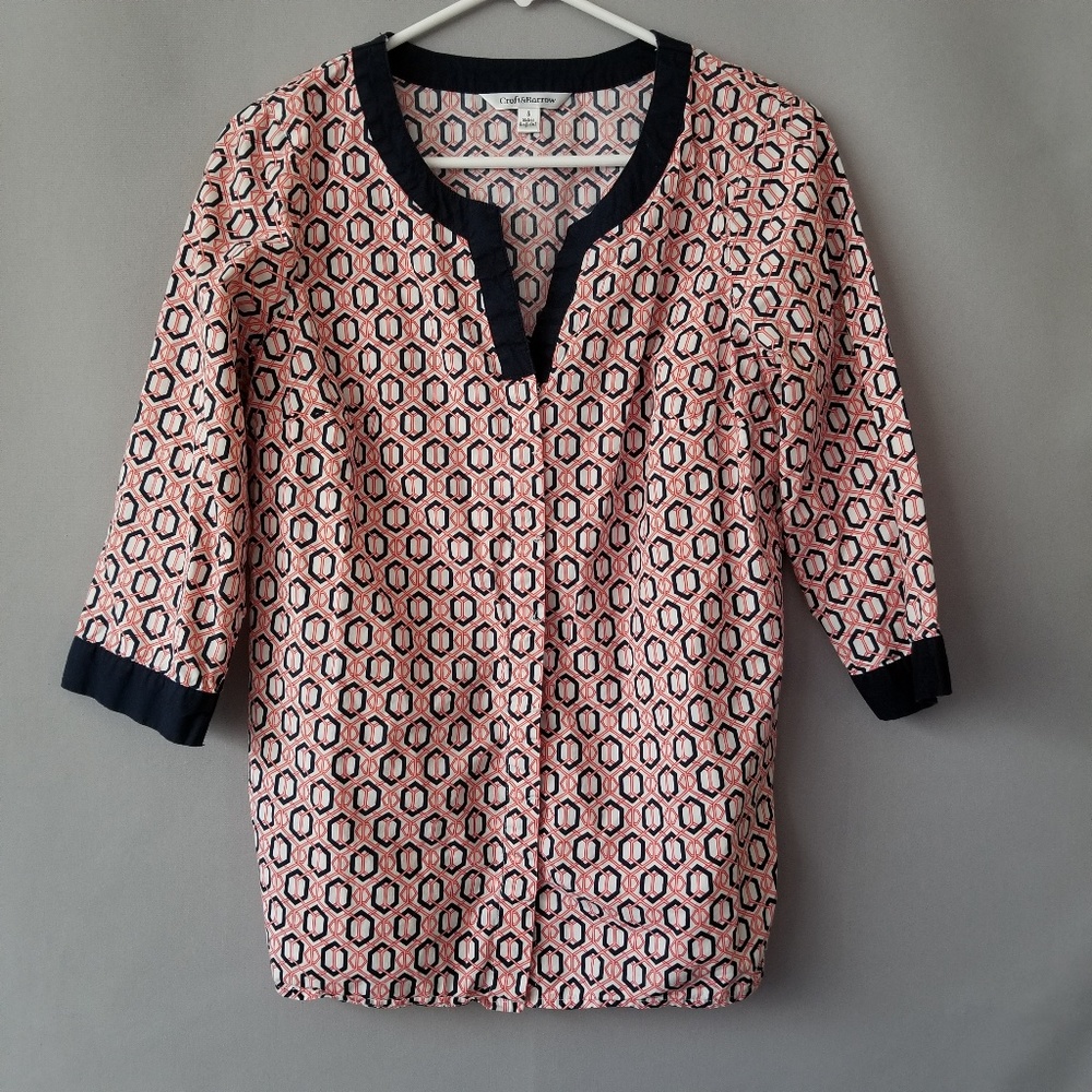 X CROFT & BARROW V NECK 3/4 SLEEVE PRINTED BLOUSE